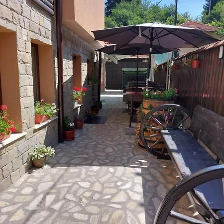 бялото конче Beli Iskar